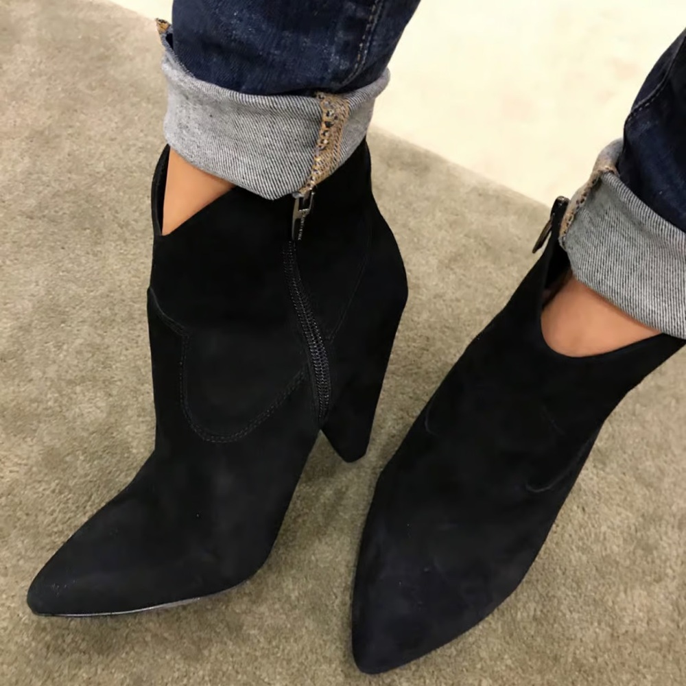 🌸VINCE CAMUTO🌸 Movinta Black Bootie Size: 8
